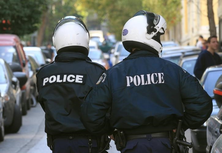 Βαριές κατηγορίες για τους συλληφθέντες τελωνειακούς